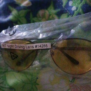 Yellow lens glasses for night driving